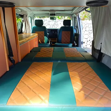 Parque de Campismo Furgoneta Camper La Gomera 3 *